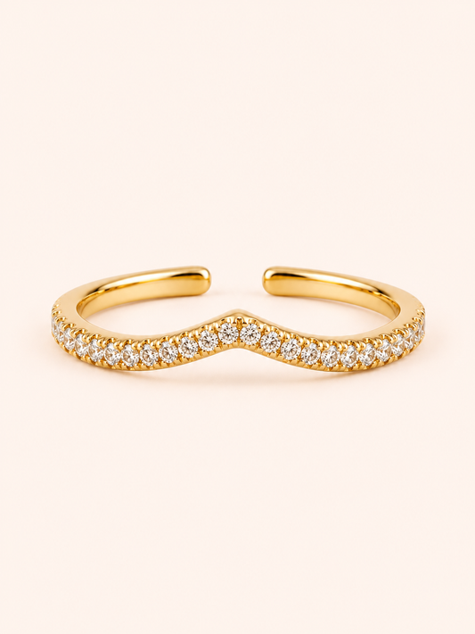 Elegant Wave Crystal Gold Ring